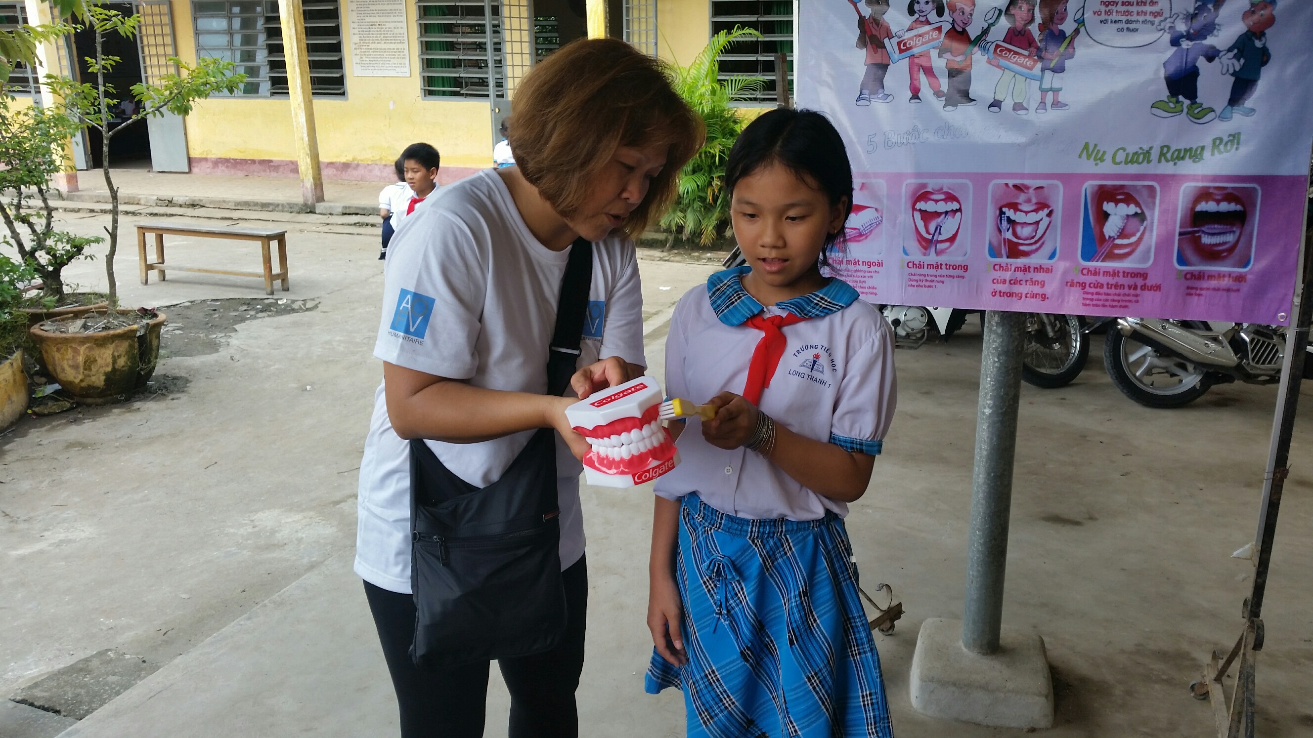 Mission soins dentaires à Cai Tac, Chau Thanh, Vietnam, Octobre 2015 - Association Solidarité Dentaire Vietnam France