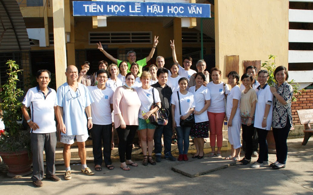 Mission soins dentaires à Cai Tac, Chau Thanh, Vietnam, Octobre 2015 - Association Solidarité Dentaire Vietnam France