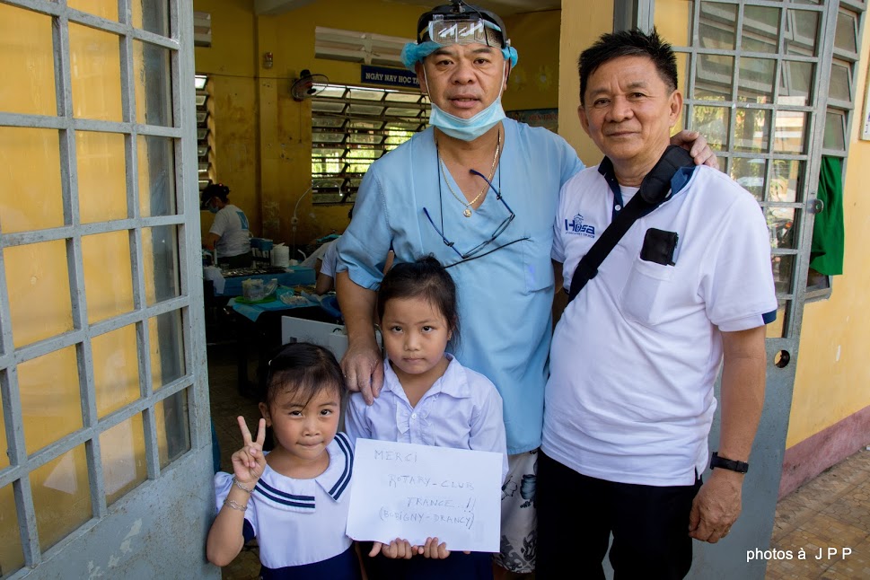 Mission soins dentaires à Cai Tac, Chau Thanh, Vietnam, Octobre 2015 - Association Solidarité Dentaire Vietnam France